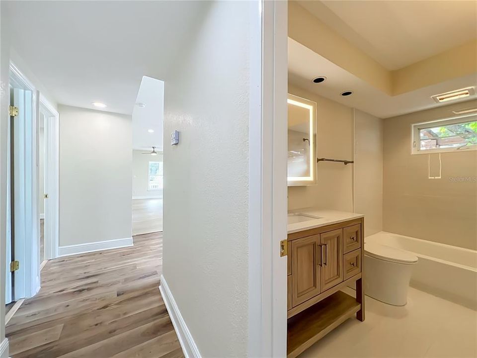 В аренду: $2,775 (2 спален, 2 ванн, 1068 Квадратных фут)