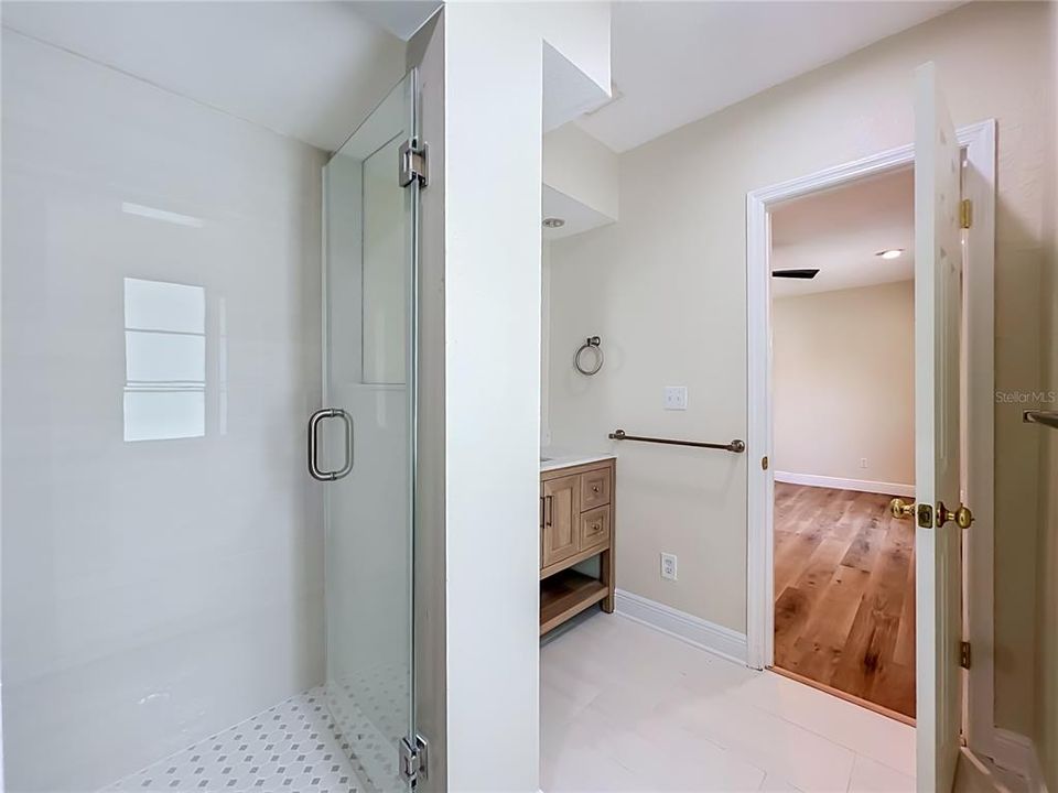В аренду: $2,775 (2 спален, 2 ванн, 1068 Квадратных фут)