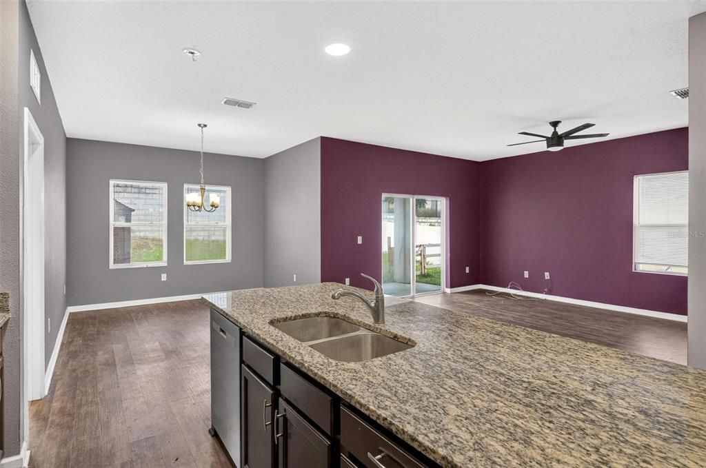 For Sale: $329,000 (4 beds, 2 baths, 1825 Square Feet)