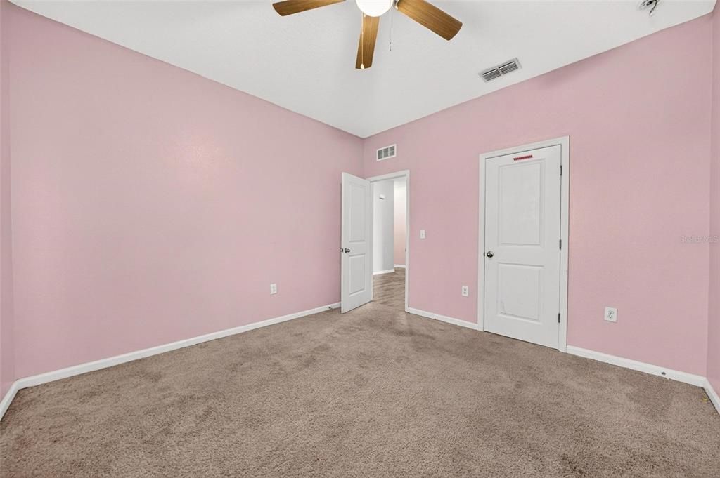 For Sale: $329,000 (4 beds, 2 baths, 1825 Square Feet)