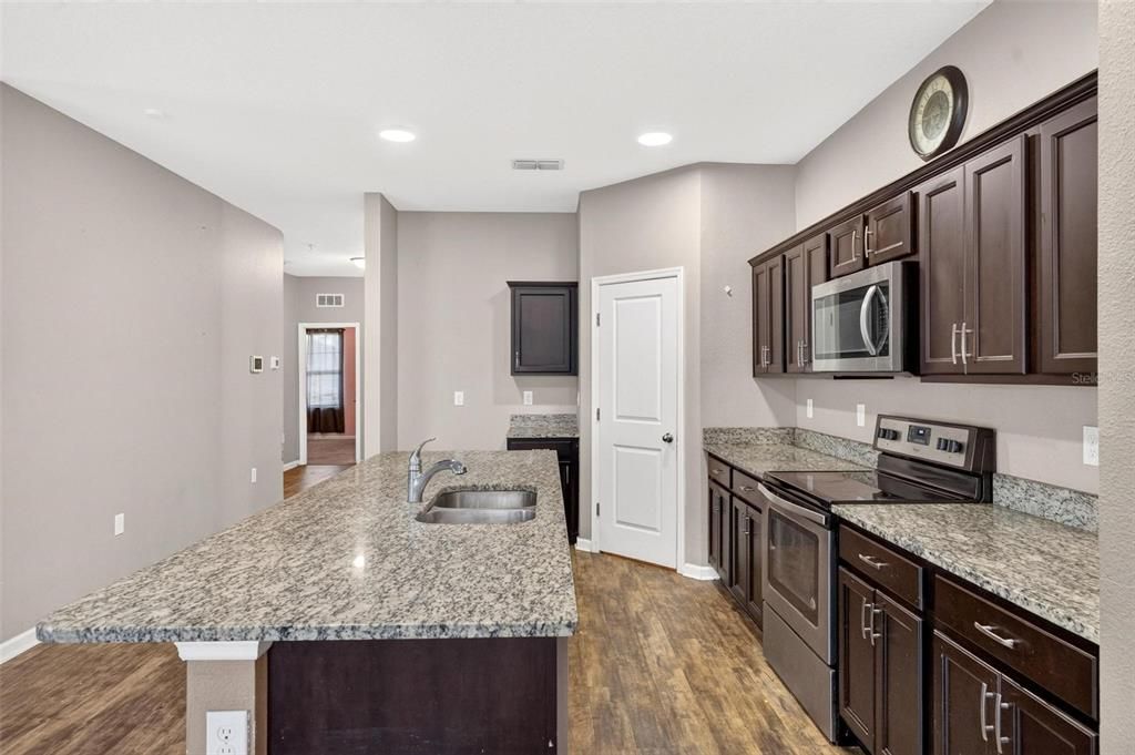 For Sale: $329,000 (4 beds, 2 baths, 1825 Square Feet)