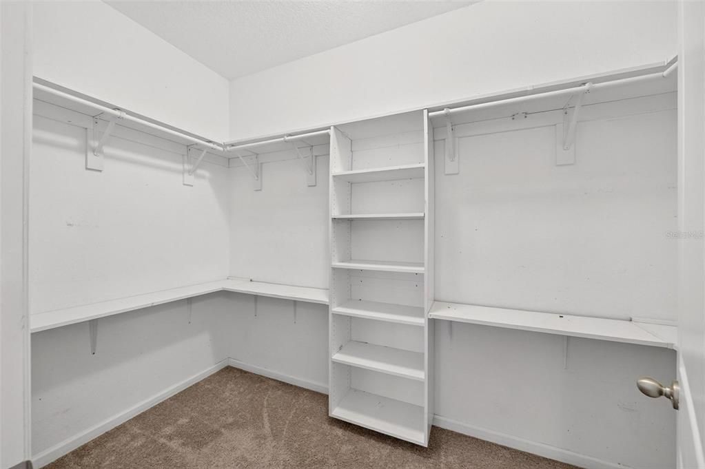 For Sale: $329,000 (4 beds, 2 baths, 1825 Square Feet)
