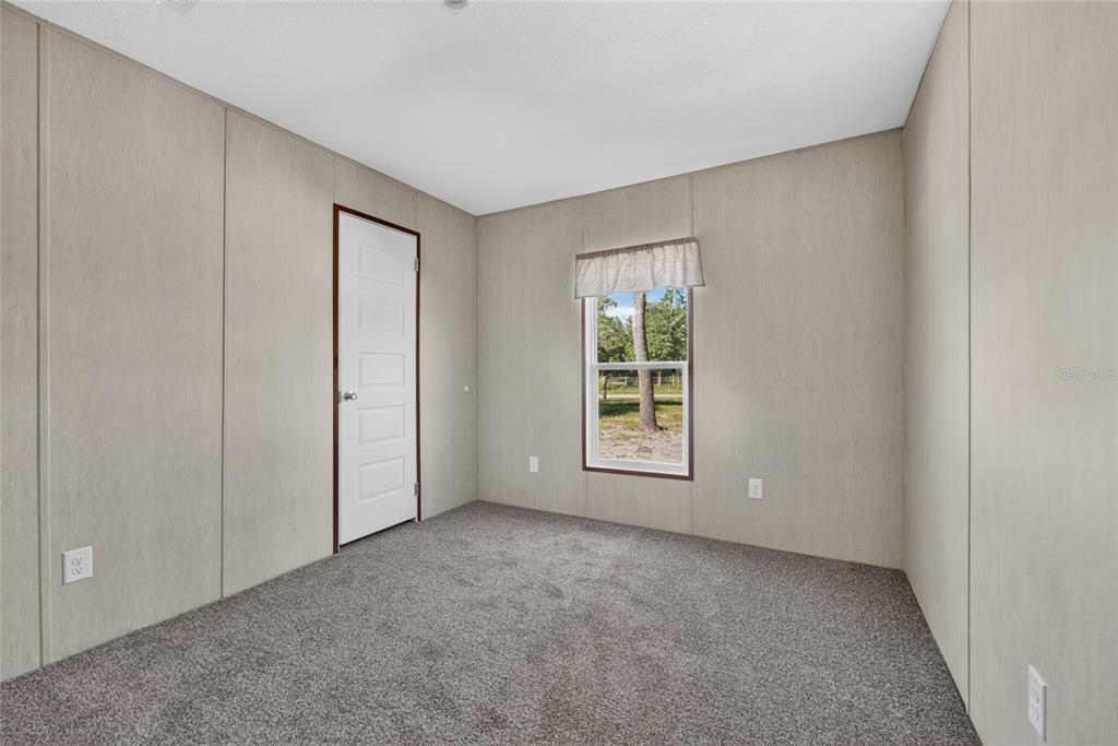 For Sale: $225,000 (3 beds, 2 baths, 1568 Square Feet)