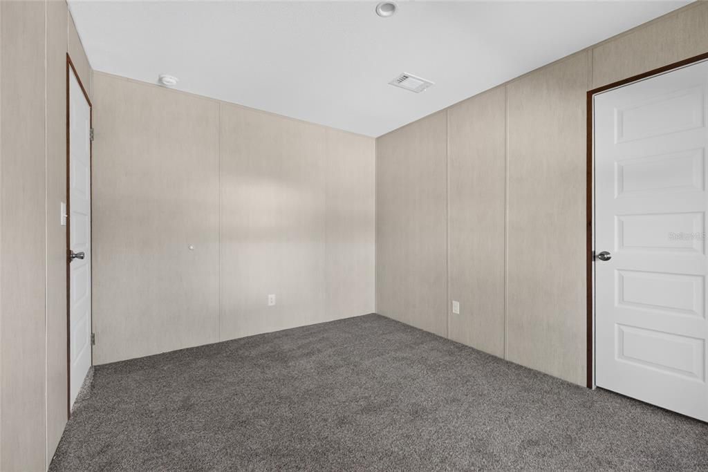 For Sale: $225,000 (3 beds, 2 baths, 1568 Square Feet)