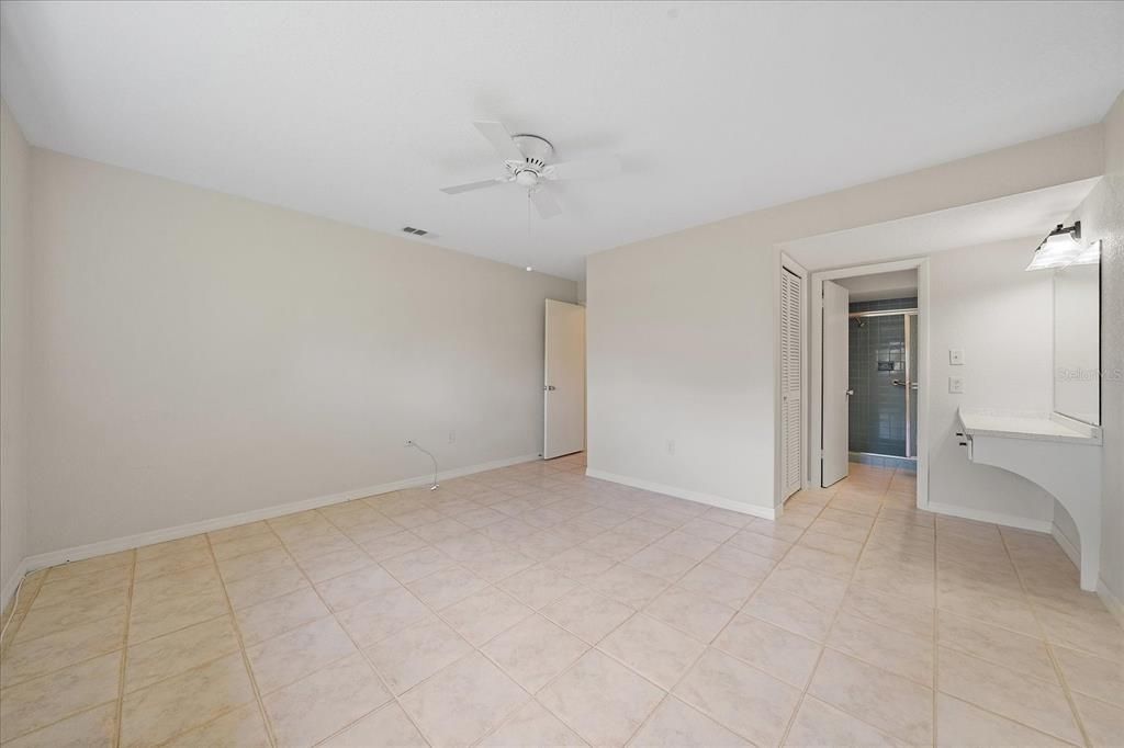 En Venta: $299,000 (2 camas, 2 baños, 1308 Pies cuadrados)