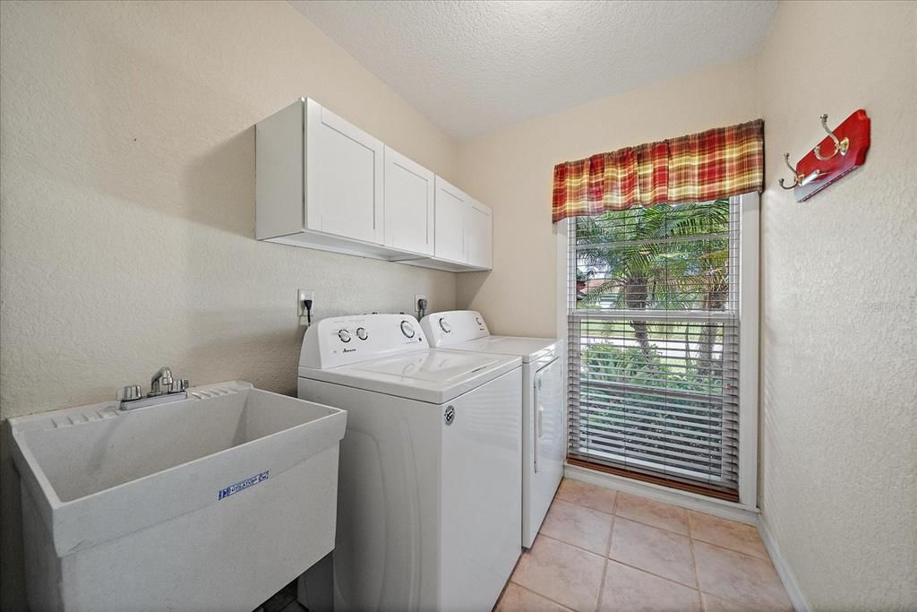 En Venta: $299,000 (2 camas, 2 baños, 1308 Pies cuadrados)