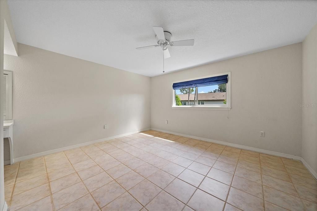 En Venta: $299,000 (2 camas, 2 baños, 1308 Pies cuadrados)