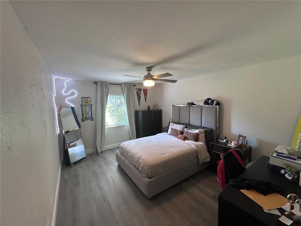 For Sale: $219,900 (3 beds, 2 baths, 1426 Square Feet)