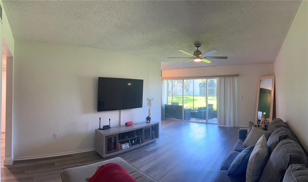 For Sale: $219,900 (3 beds, 2 baths, 1426 Square Feet)