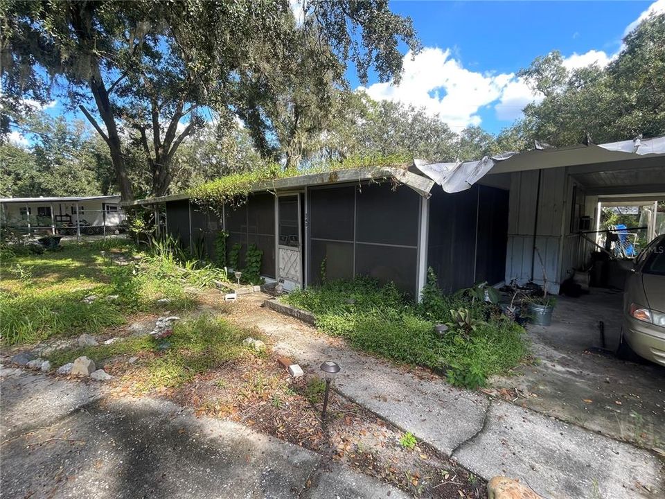 For Sale: $369,999 (7 beds, 6 baths, 2852 Square Feet)