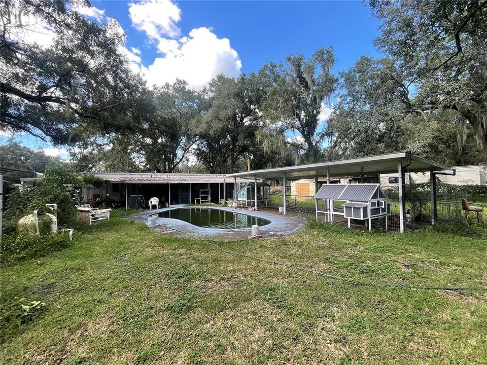 For Sale: $369,999 (7 beds, 6 baths, 2852 Square Feet)