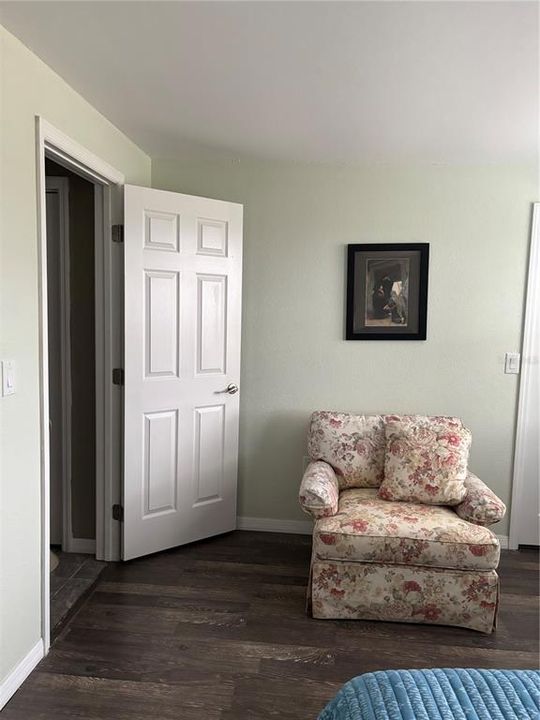 For Sale: $265,000 (2 beds, 2 baths, 1152 Square Feet)