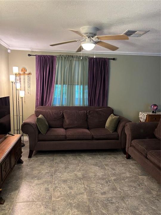 For Sale: $265,000 (2 beds, 2 baths, 1152 Square Feet)