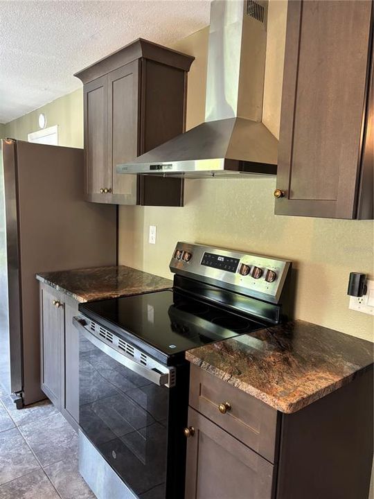 For Sale: $265,000 (2 beds, 2 baths, 1152 Square Feet)