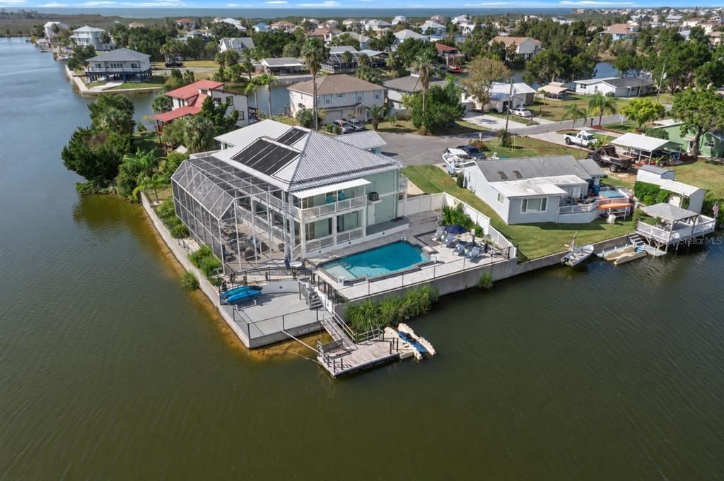На продажу: $975,000 (4 спален, 2 ванн, 2223 Квадратных фут)