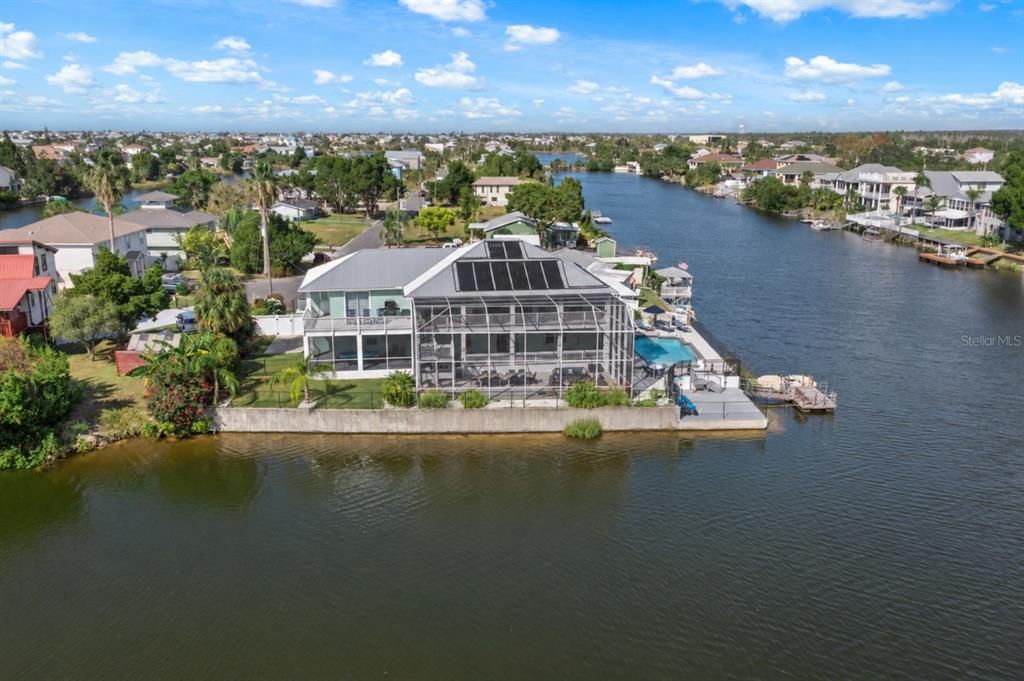 На продажу: $975,000 (4 спален, 2 ванн, 2223 Квадратных фут)