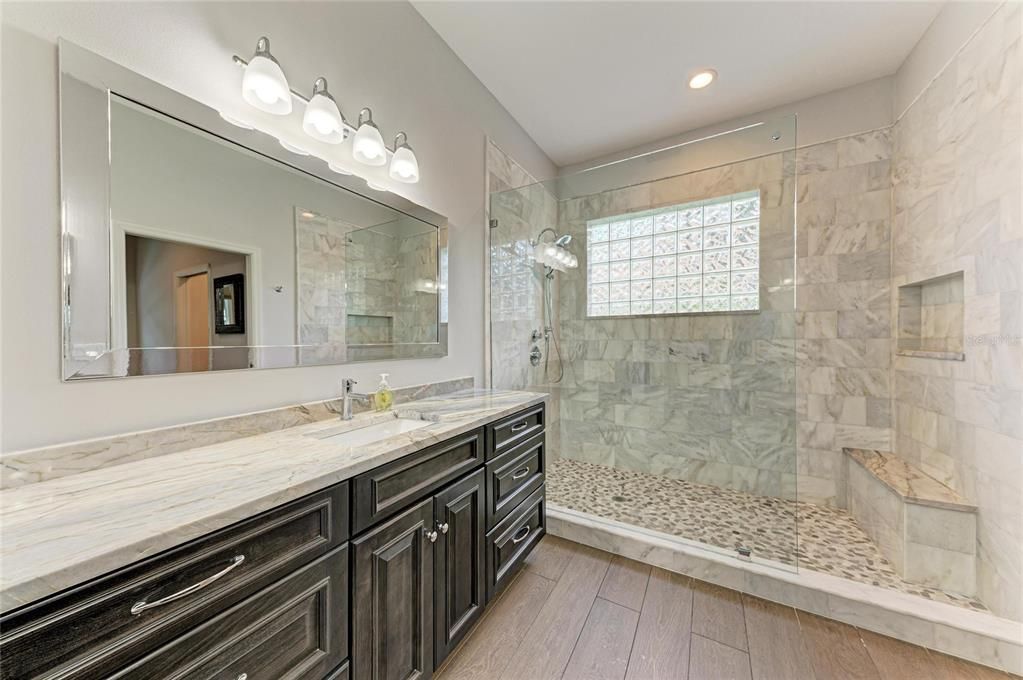 For Sale: $719,000 (3 beds, 3 baths, 2044 Square Feet)