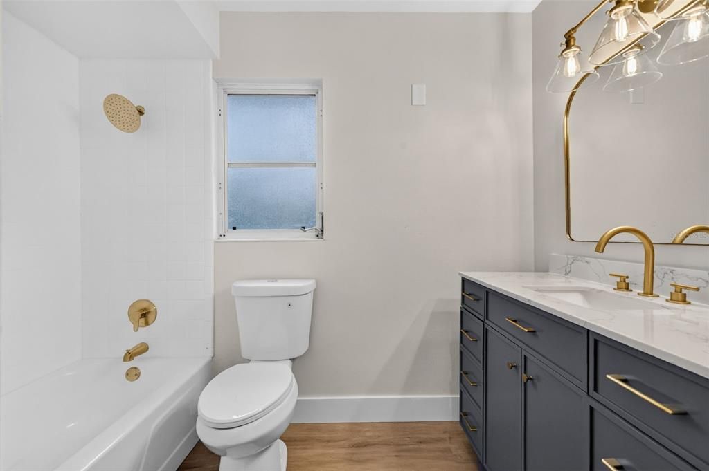 For Sale: $479,999 (3 beds, 2 baths, 1776 Square Feet)