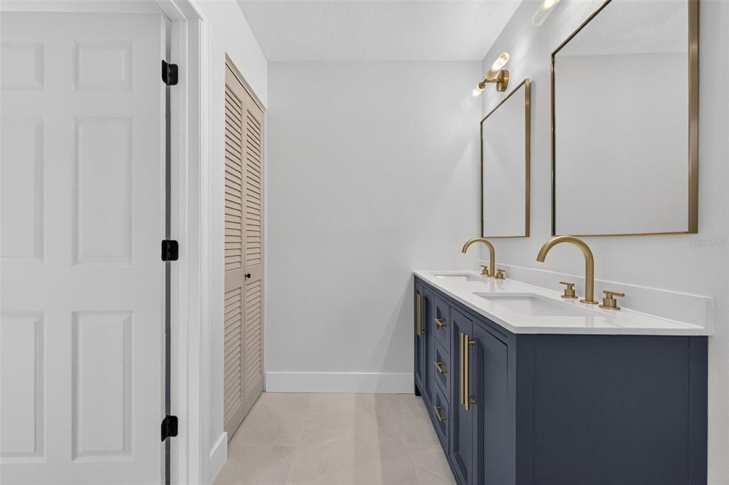 For Sale: $479,999 (3 beds, 2 baths, 1776 Square Feet)