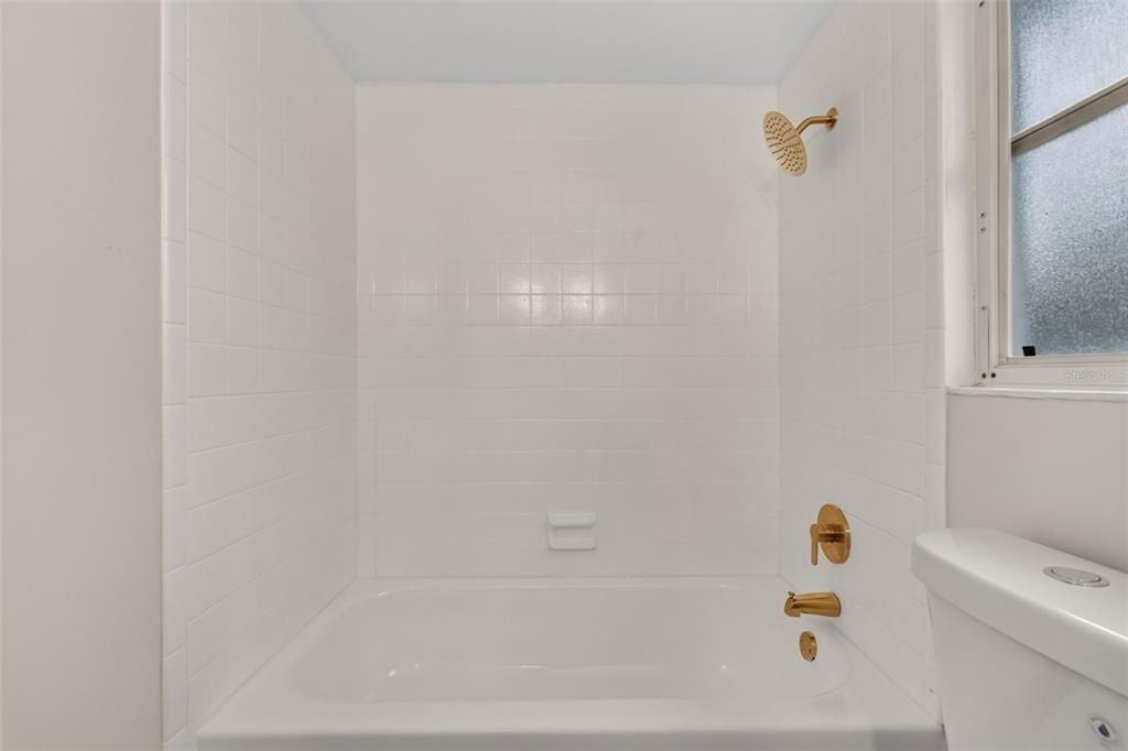 For Sale: $479,999 (3 beds, 2 baths, 1776 Square Feet)