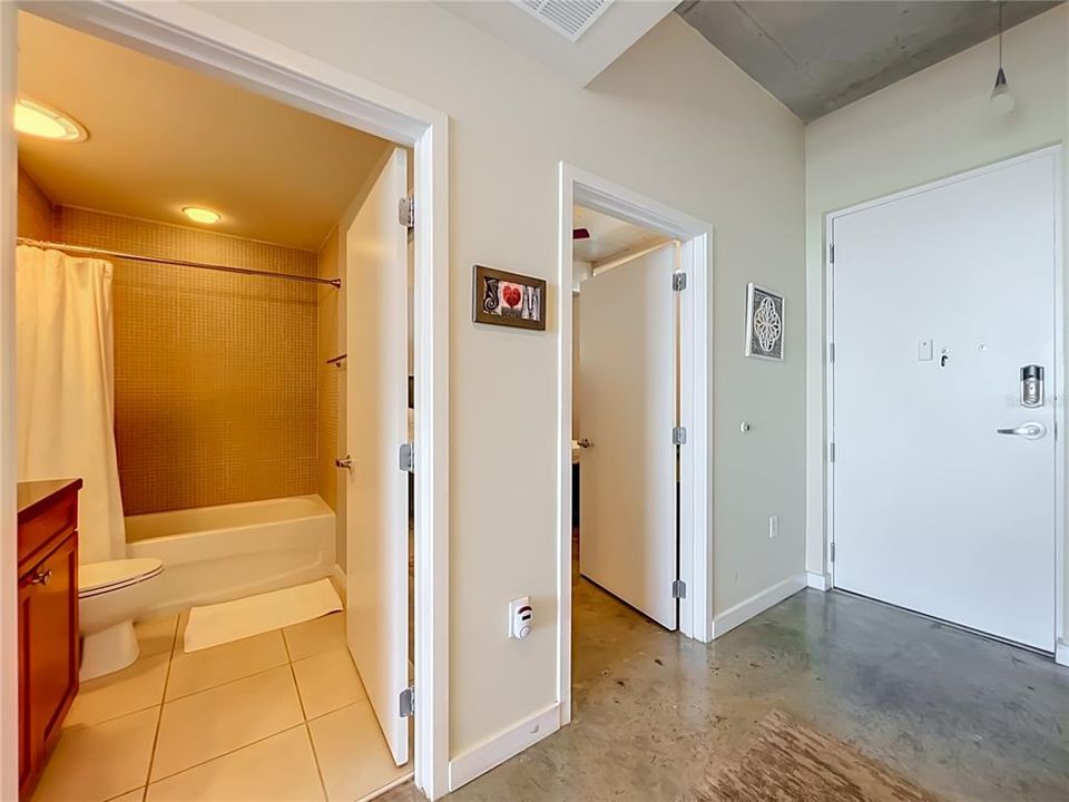En Renta: $2,950 (2 camas, 2 baños, 1268 Pies cuadrados)