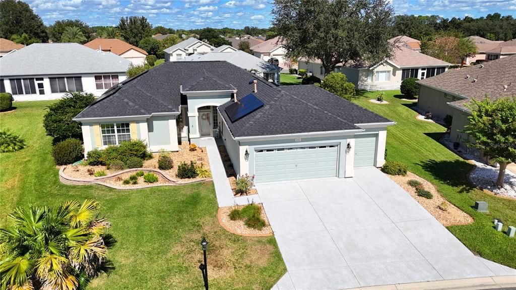 For Sale: $379,000 (2 beds, 2 baths, 1909 Square Feet)
