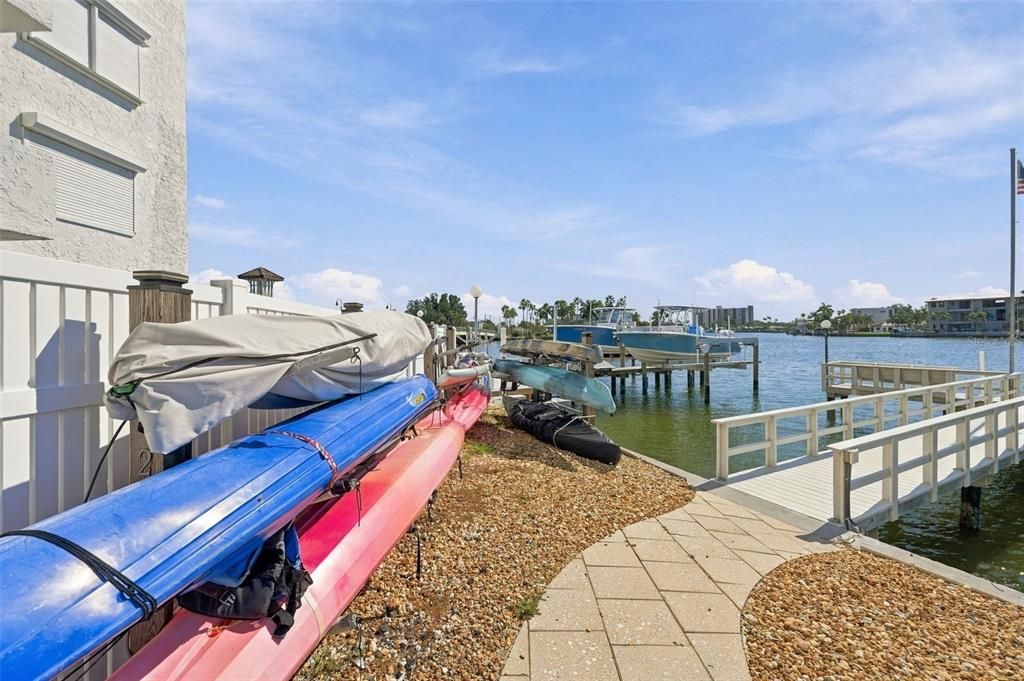 En Venta: $419,500 (2 camas, 2 baños, 1055 Pies cuadrados)