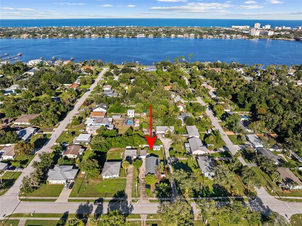 For Sale: $299,900 (2 beds, 1 baths, 1508 Square Feet)