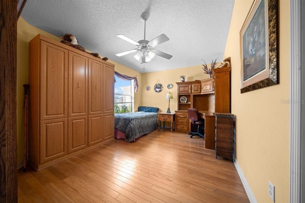 For Sale: $409,900 (3 beds, 2 baths, 1677 Square Feet)