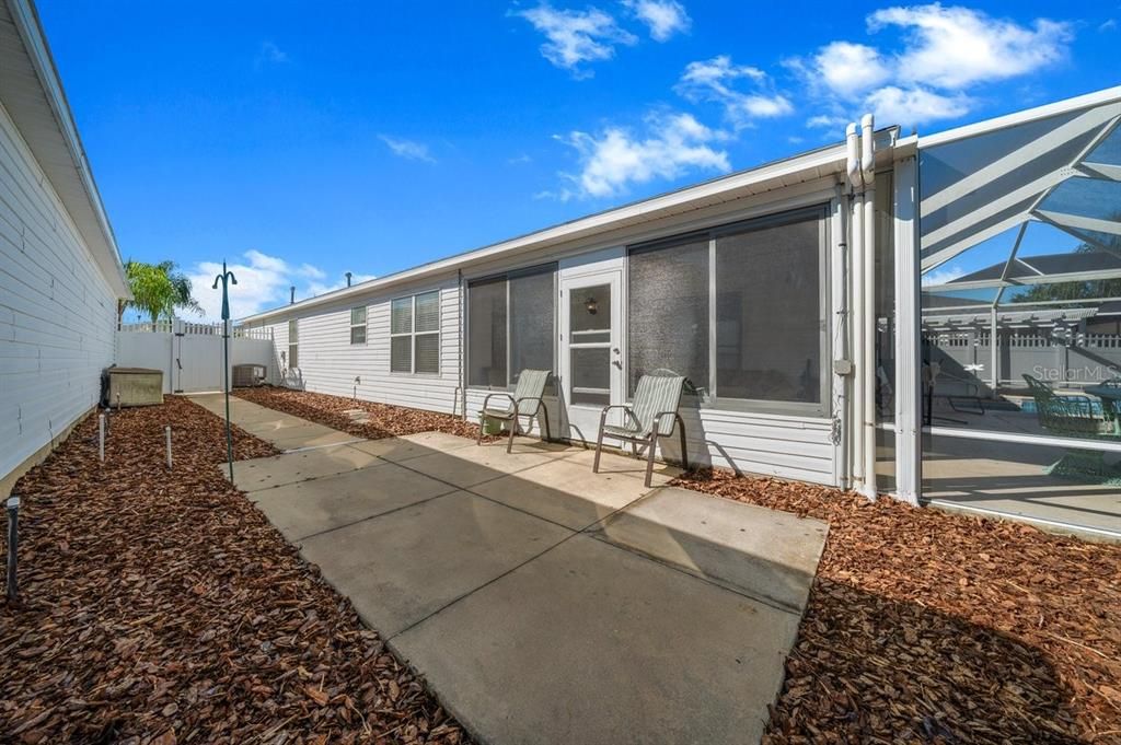 For Sale: $409,900 (3 beds, 2 baths, 1677 Square Feet)