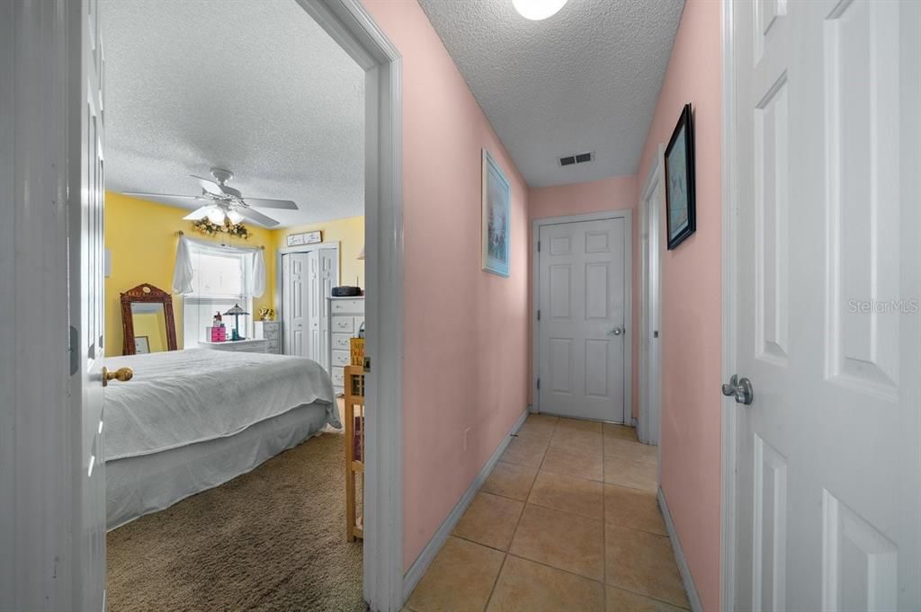 For Sale: $409,900 (3 beds, 2 baths, 1677 Square Feet)