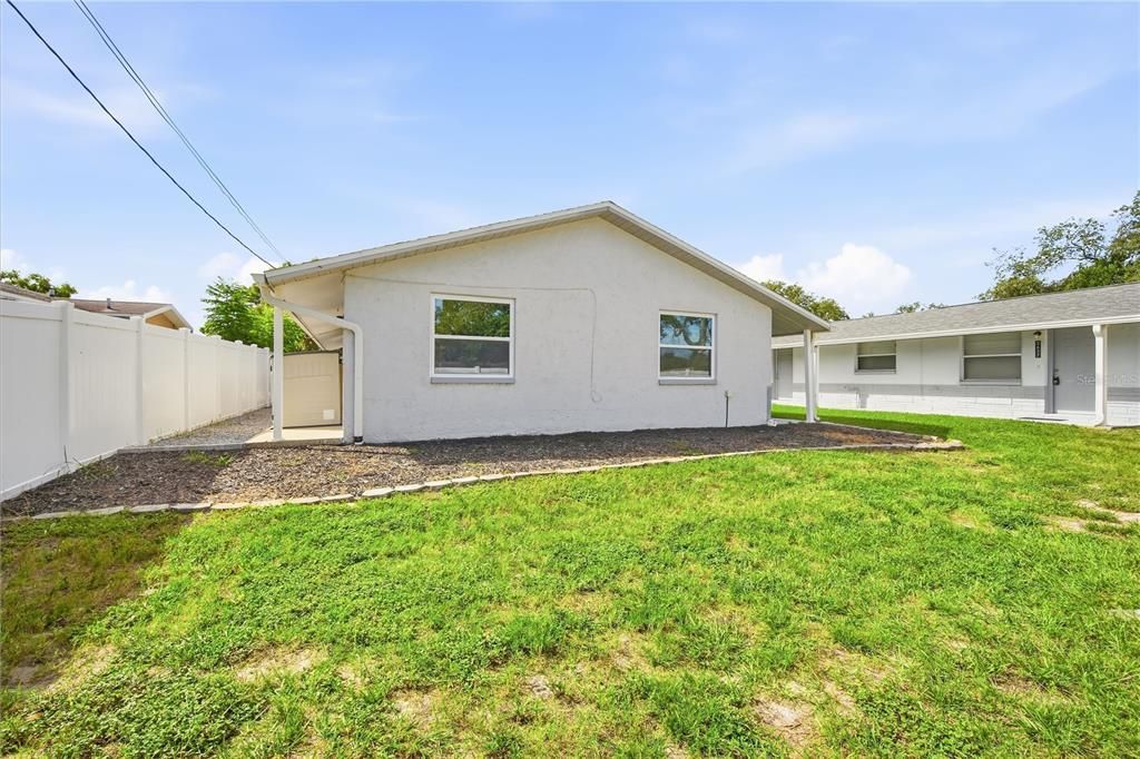 For Rent: $1,399 (2 beds, 1 baths, 1404 Square Feet)