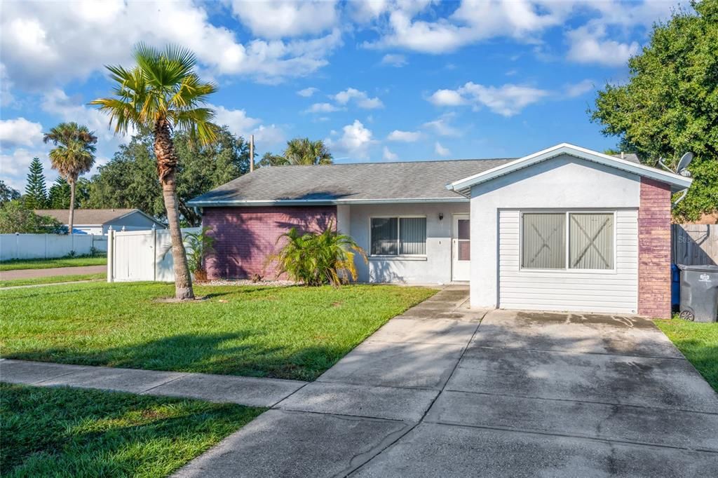 For Sale: $285,000 (3 beds, 2 baths, 1485 Square Feet)