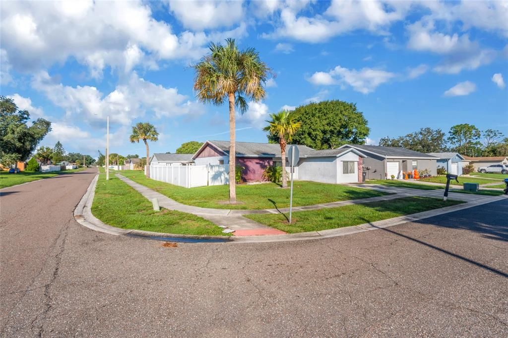 For Sale: $285,000 (3 beds, 2 baths, 1485 Square Feet)