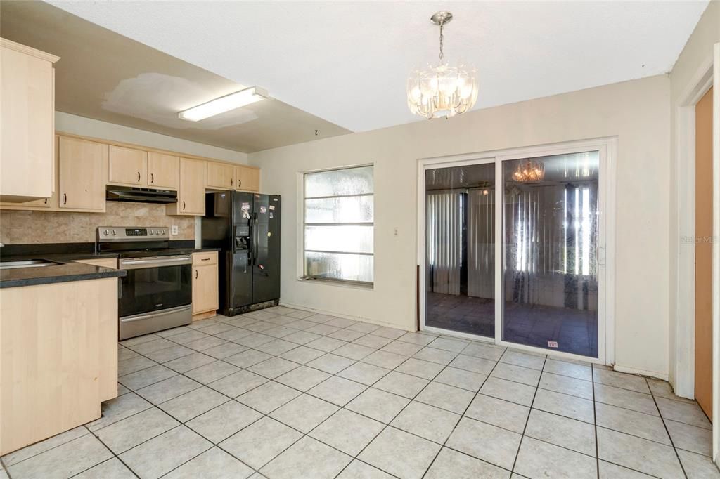 For Sale: $285,000 (3 beds, 2 baths, 1485 Square Feet)