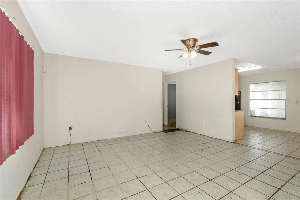 For Sale: $285,000 (3 beds, 2 baths, 1485 Square Feet)