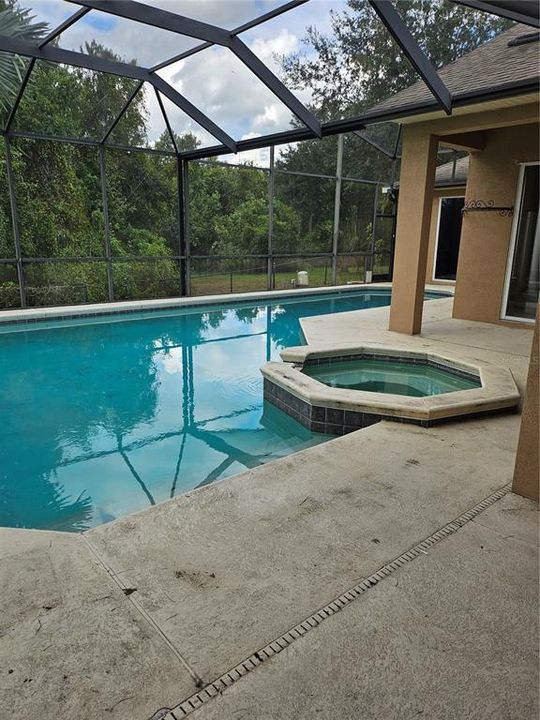For Sale: $657,900 (5 beds, 3 baths, 3061 Square Feet)