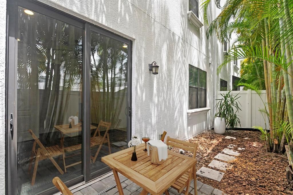 For Rent: $4,700 (4 beds, 3 baths, 2824 Square Feet)