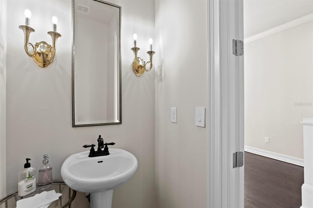 For Rent: $4,700 (4 beds, 3 baths, 2824 Square Feet)