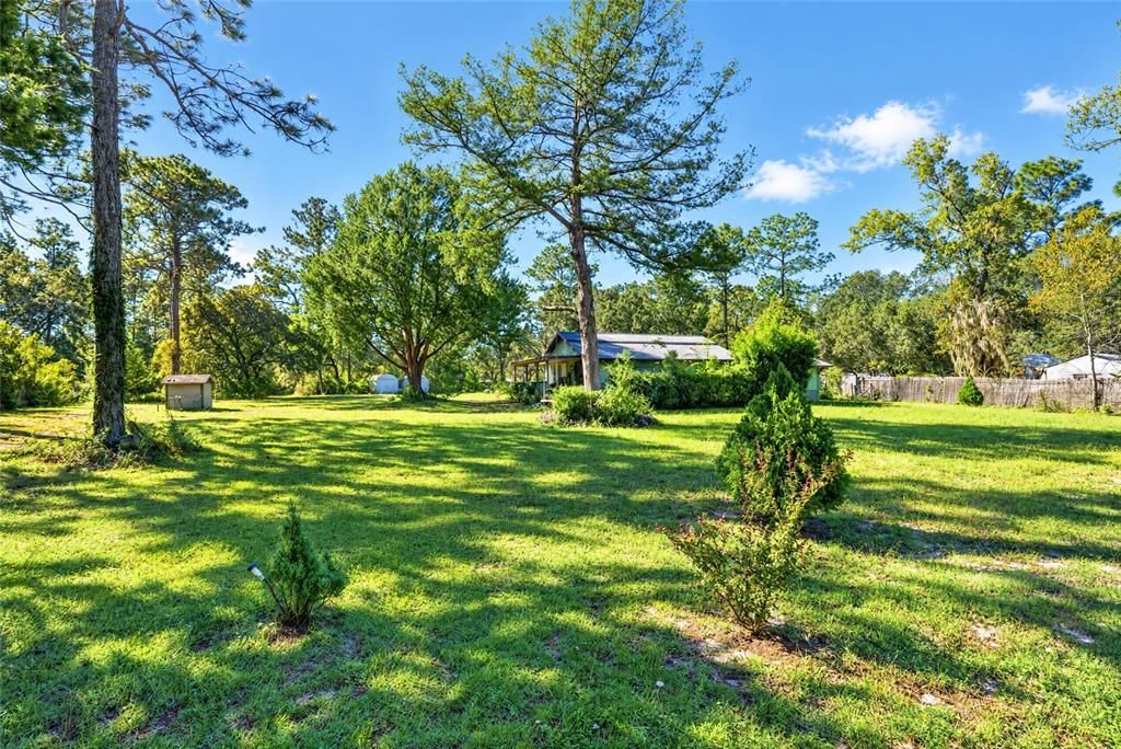 На продажу: $219,900 (3 спален, 2 ванн, 1200 Квадратных фут)