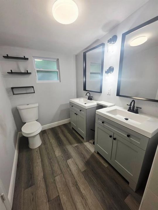 For Rent: $2,900 (3 beds, 2 baths, 876 Square Feet)