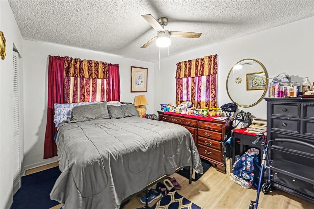 For Sale: $560,000 (4 beds, 2 baths, 1680 Square Feet)