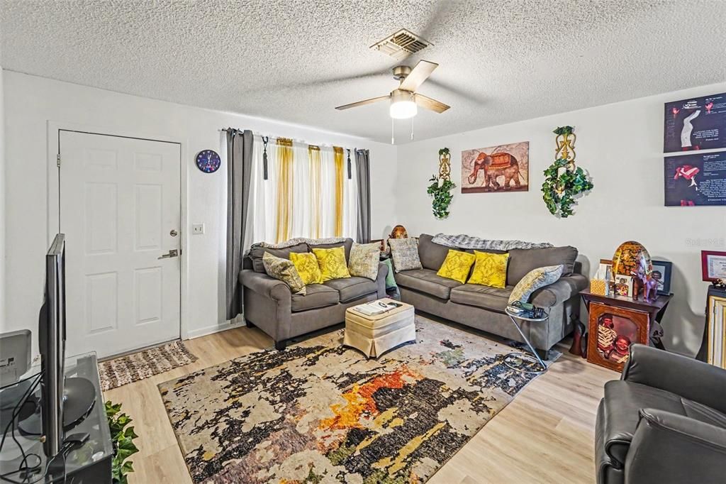 For Sale: $560,000 (4 beds, 2 baths, 1680 Square Feet)