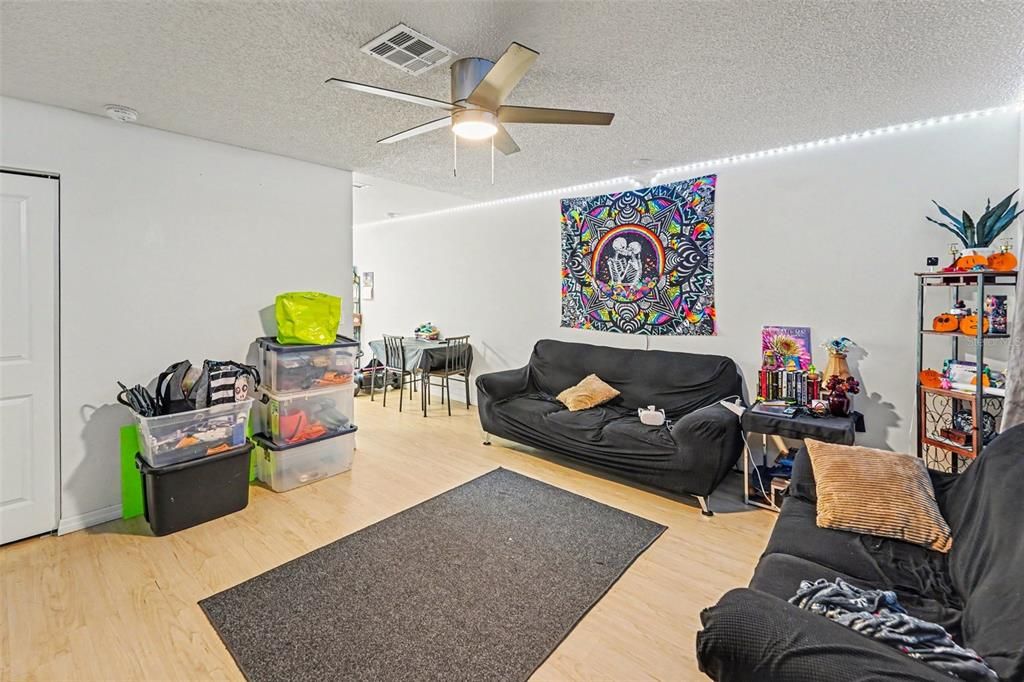 For Sale: $560,000 (4 beds, 2 baths, 1680 Square Feet)