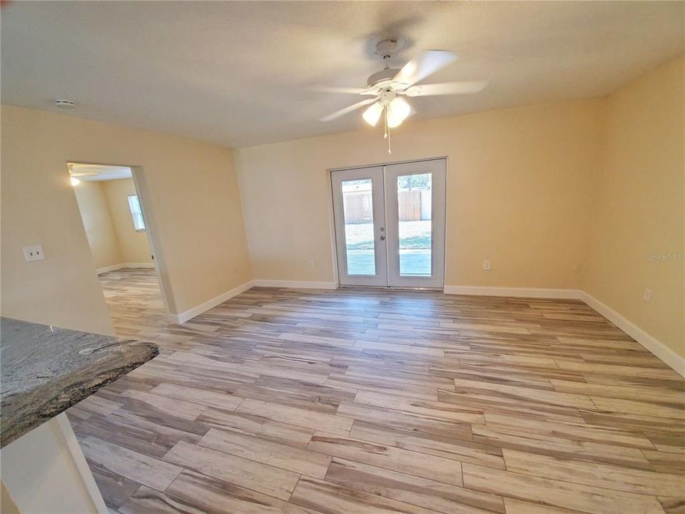 В аренду: $3,450 (4 спален, 2 ванн, 1767 Квадратных фут)