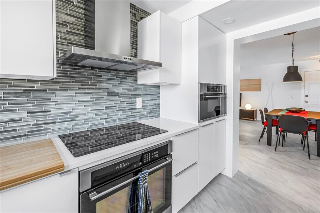 На продажу: $307,900 (1 спален, 1 ванн, 698 Квадратных фут)