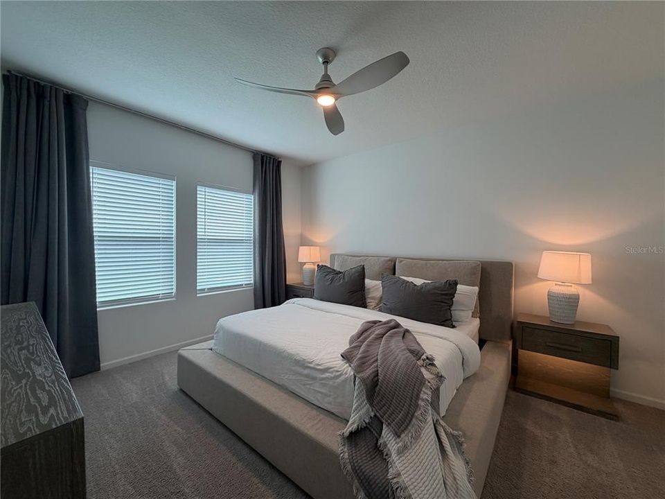 В аренду: $2,750 (4 спален, 2 ванн, 1802 Квадратных фут)