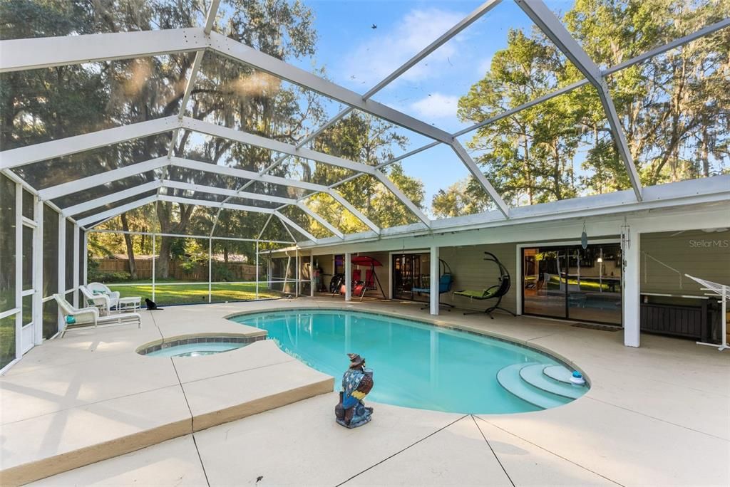 For Sale: $499,900 (4 beds, 3 baths, 3156 Square Feet)