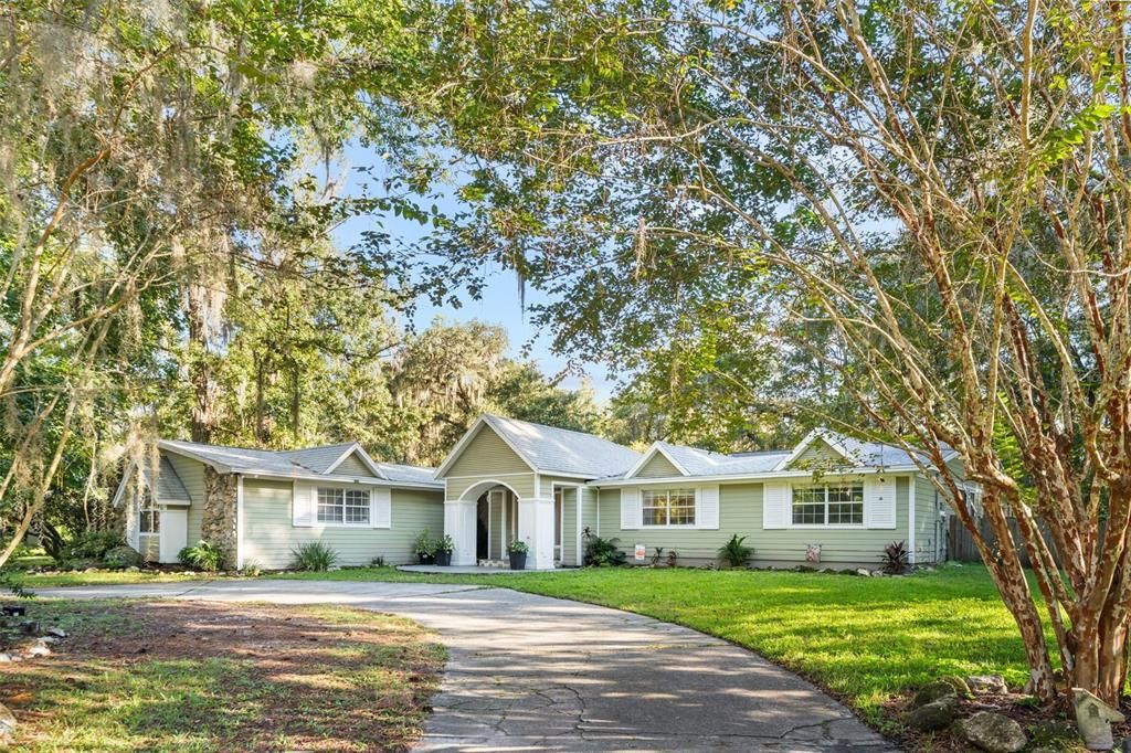 For Sale: $499,900 (4 beds, 3 baths, 3156 Square Feet)