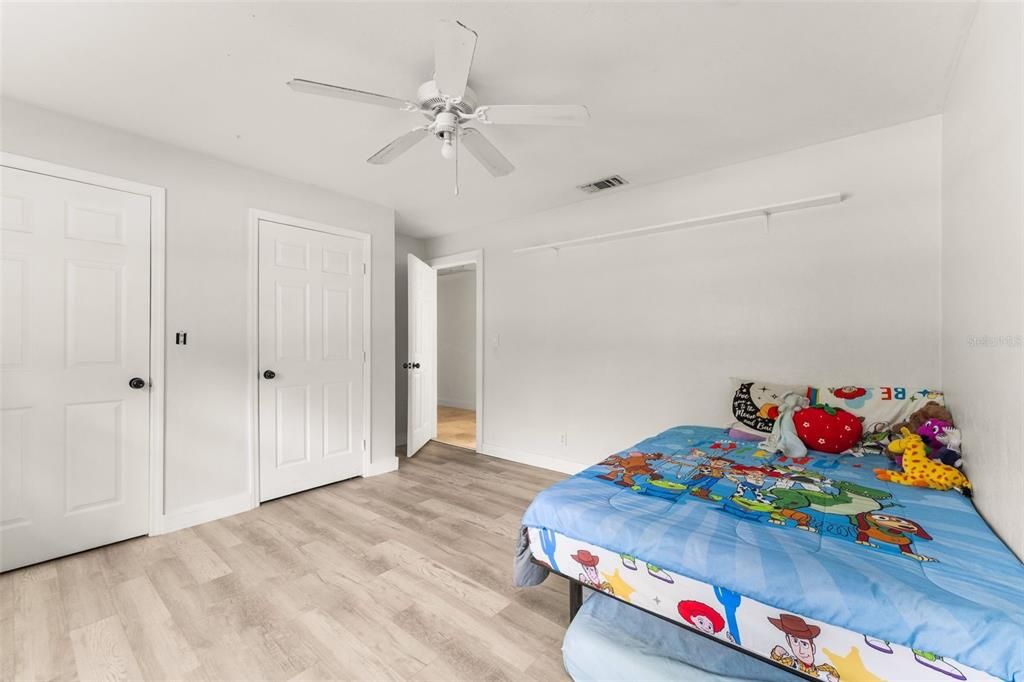 For Sale: $499,900 (4 beds, 3 baths, 3156 Square Feet)
